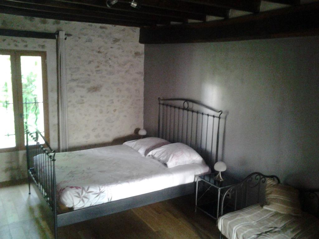 La Ferme Du Vintue Bed & Breakfast Etrechy  Oda fotoğraf