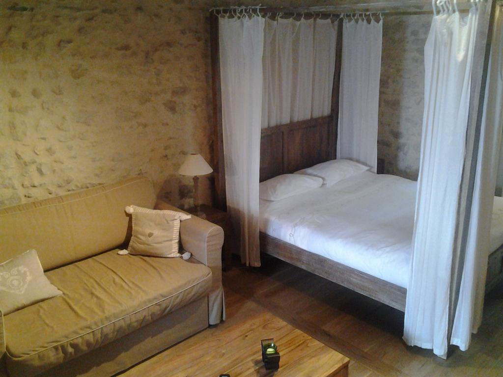 La Ferme Du Vintue Bed & Breakfast Etrechy  Oda fotoğraf