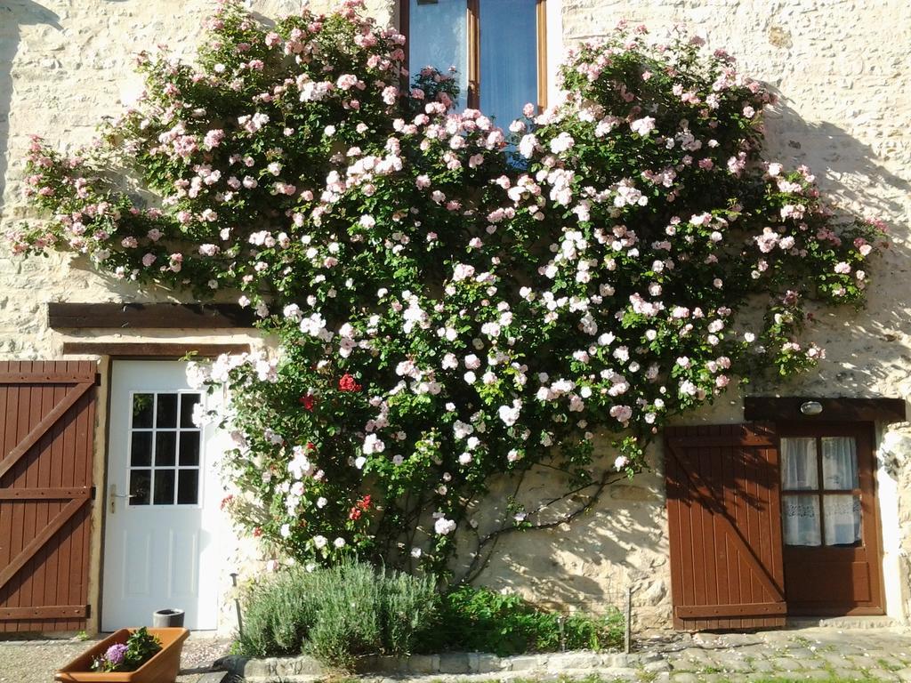 La Ferme Du Vintue Bed & Breakfast Etrechy  Oda fotoğraf